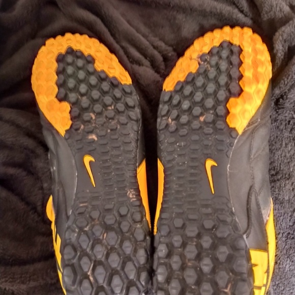 Mens shoe lot (5 pairs) size 9:5 and 9
